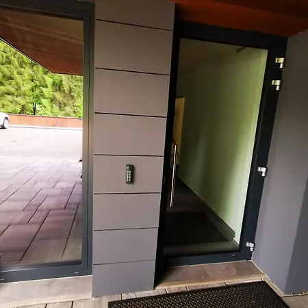 Tale Apartman *